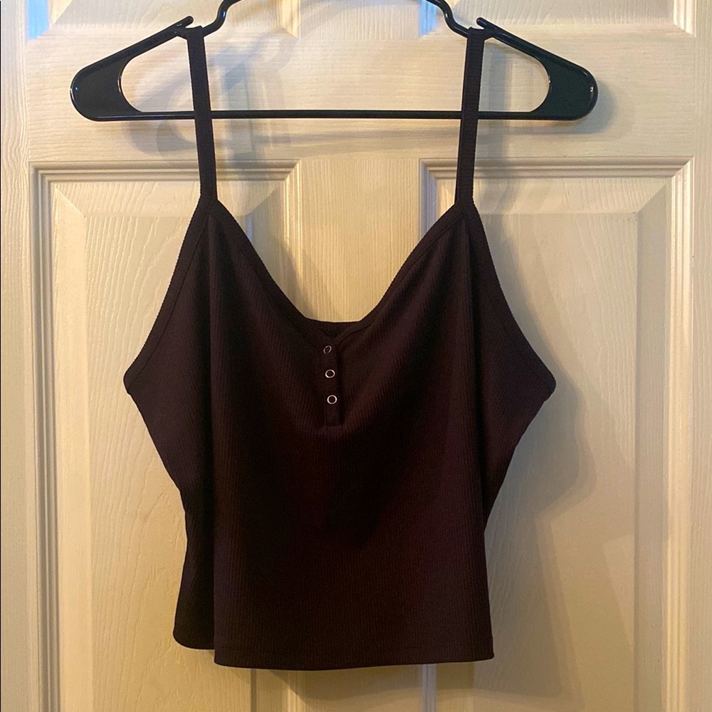 Black Sleeveless Crop Camisole - Picture 1 of 5